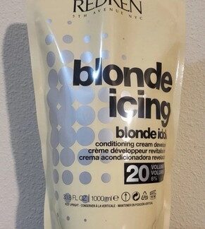 Redken Blonde Icing Conditioning Cream 20 Volume Developer 33.8 Oz-LITER